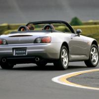 4desktop_ru_Svetlaya_Honda_S2000_szadi_1024_3256